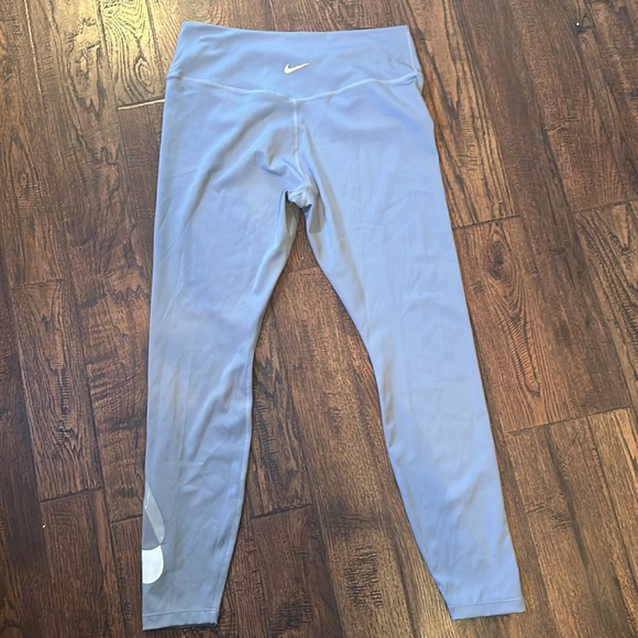 Nike Dri Fit Swoosh Run Matching Set - Picture 9 of 9